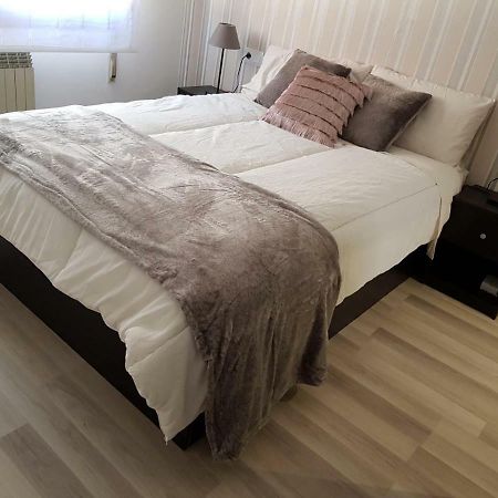 Apartamento "El Abuelo" Calahorra Luaran gambar
